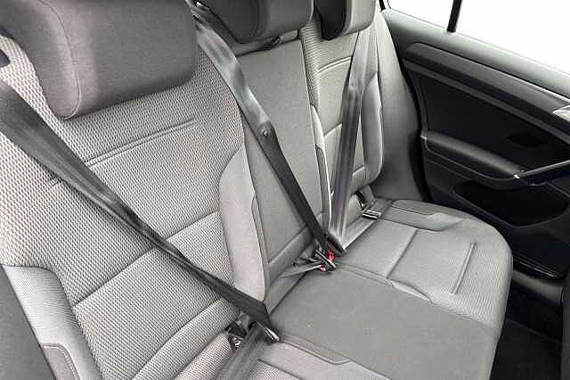 Used Volkswagen Golf 2017 for sale - 76536456: Photo 8