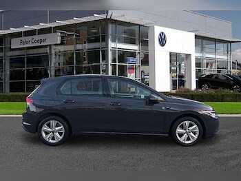 Used Volkswagen Golf 2023 for sale - 77743426: Photo