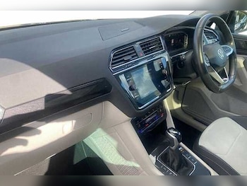 Used Volkswagen Tiguan 2022 for sale - 76536450: Photo