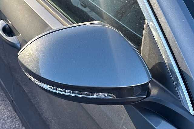 Used Volkswagen T-Roc 2022 for sale - 75995160: Photo 23