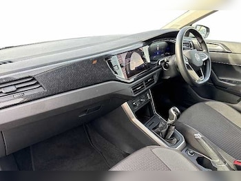 Used Volkswagen Polo 2024 for sale - 77622232: Photo