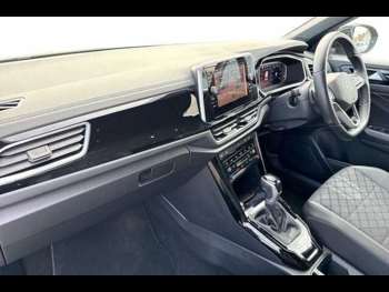 Used Volkswagen T-Roc 2022 for sale - 75136618: Photo