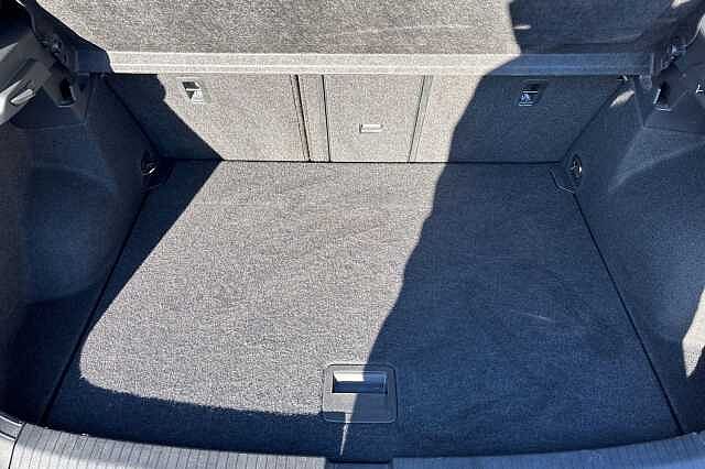 Used Volkswagen T-Roc 2021 for sale - 76531489: Photo 11