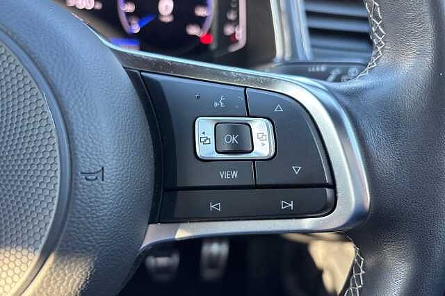 Used Volkswagen T-Roc 2021 for sale - 76531489: Photo 17