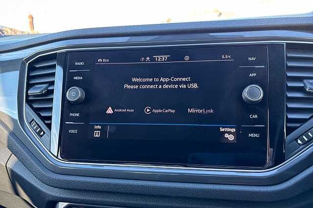 Used Volkswagen T-Roc 2021 for sale - 76531489: Photo 30