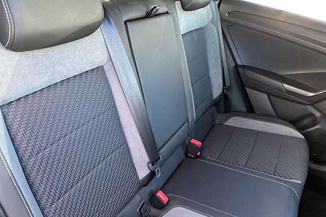 Used Volkswagen T-Roc 2021 for sale - 76531489: Photo 8