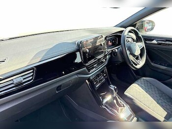 Used Volkswagen T-Roc 2022 for sale - 78402248: Photo