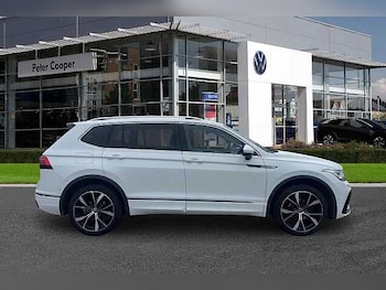 Used Volkswagen Tiguan Allspace 2023 for sale - 78739207: Photo