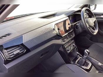 Used Volkswagen T-Cross 2023 for sale - 76449827: Photo