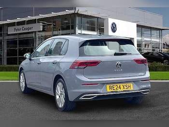 Used Volkswagen Golf 2024 for sale - 78920656: Photo