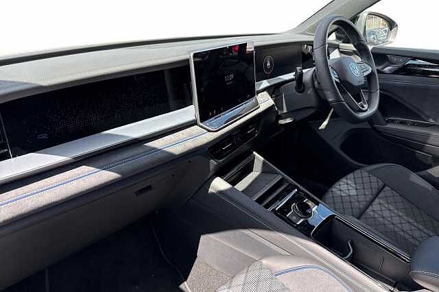 Used Volkswagen Touran 2025 for sale - 76762512: Photo 2