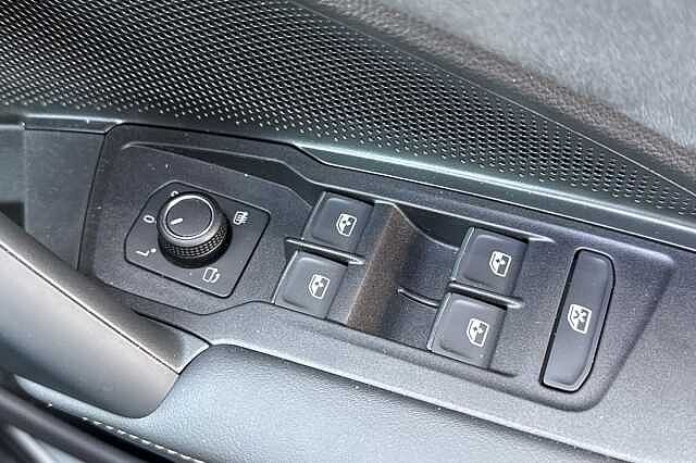 Used Volkswagen Touran 2025 for sale - 76762512: Photo 30