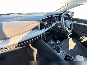 Used Volkswagen Golf 2024 for sale - 78045353: Photo