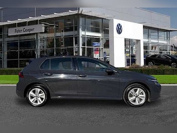 Used Volkswagen Golf 2024 for sale - 78045353: Photo