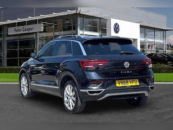 Used Volkswagen T-Roc 2018 for sale - 79081860: Photo