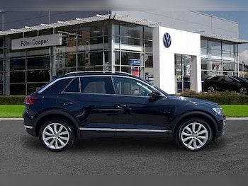 Used Volkswagen T-Roc 2018 for sale - 79081860: Photo