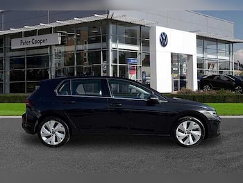 Used Volkswagen Golf 2025 for sale - 77997638: Photo