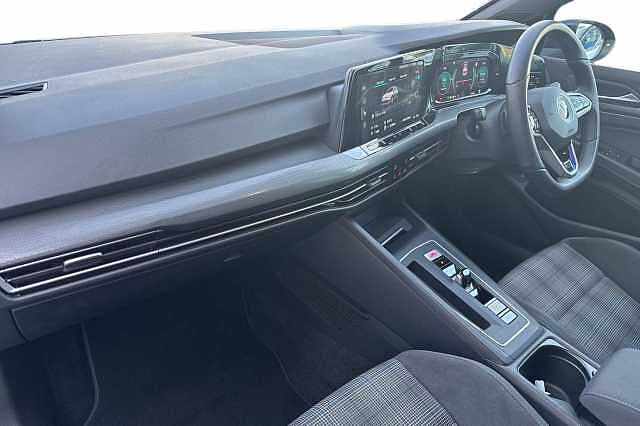 Used Volkswagen Golf 2022 for sale - 77548095: Photo 2