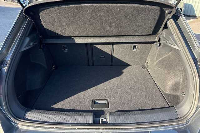 Used Volkswagen T-Roc 2025 for sale - 76149009: Photo 11