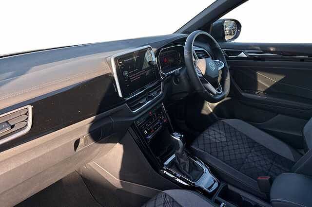 Used Volkswagen T-Roc 2025 for sale - 76149009: Photo 2
