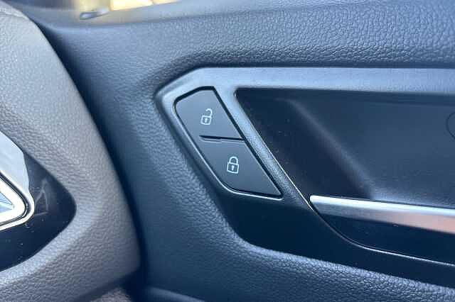 Used Volkswagen T-Roc 2025 for sale - 76149009: Photo 27