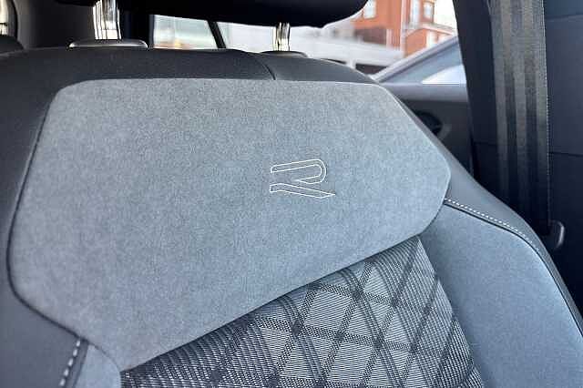 Used Volkswagen T-Roc 2025 for sale - 76149009: Photo 31