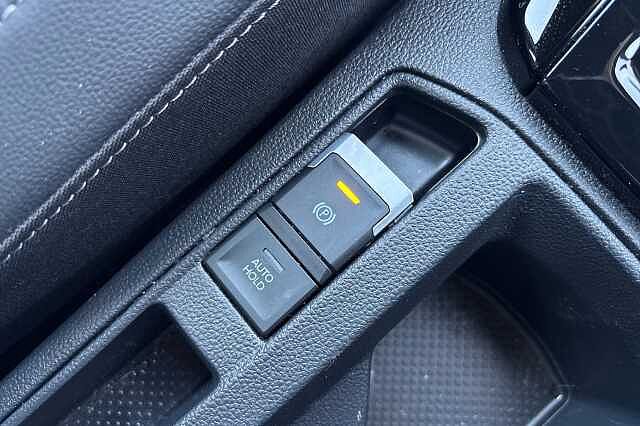 Used Volkswagen T-Roc 2025 for sale - 76149009: Photo 33