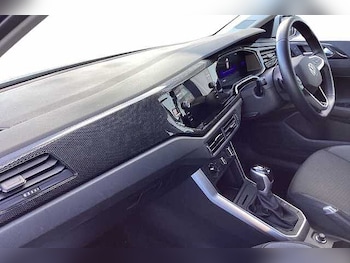 Used Volkswagen Polo 2023 for sale - 76848591: Photo