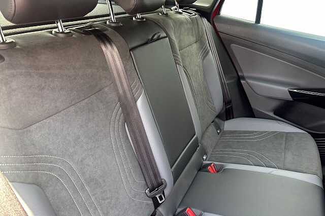 Used Volkswagen ID.4 2025 for sale - 76712273: Photo 8