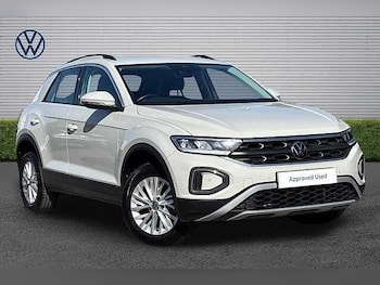 Used Volkswagen T-Roc 2023 for sale - 77937638: Photo