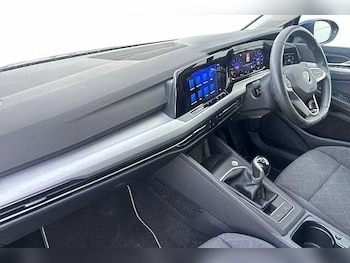 Used Volkswagen Golf 2023 for sale - 76082163: Photo 2