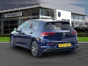 Used Volkswagen Golf 2023 for sale - 76082163: Photo 3
