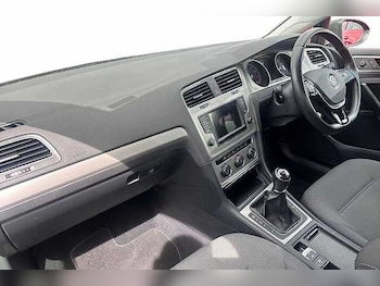 Used Volkswagen Golf 2016 for sale - 78201754: Photo