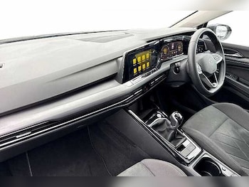 Used Volkswagen Golf 2024 for sale - 75995159: Photo