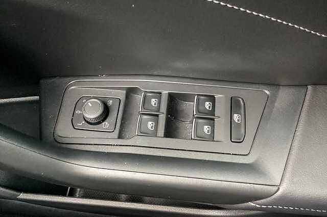 Used Volkswagen T-Roc 2022 for sale - 78056864: Photo 29