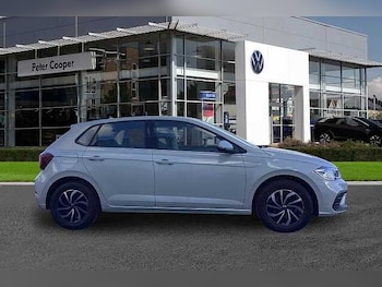 Used Volkswagen Polo 2023 for sale - 76896830: Photo