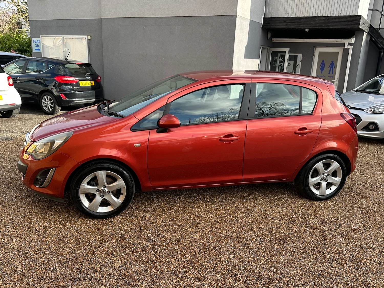 Used Vauxhall Corsa 2013 for sale - 77393611: Photo 4