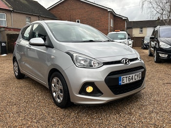Used Hyundai i10 2015 for sale - 77303119: Photo