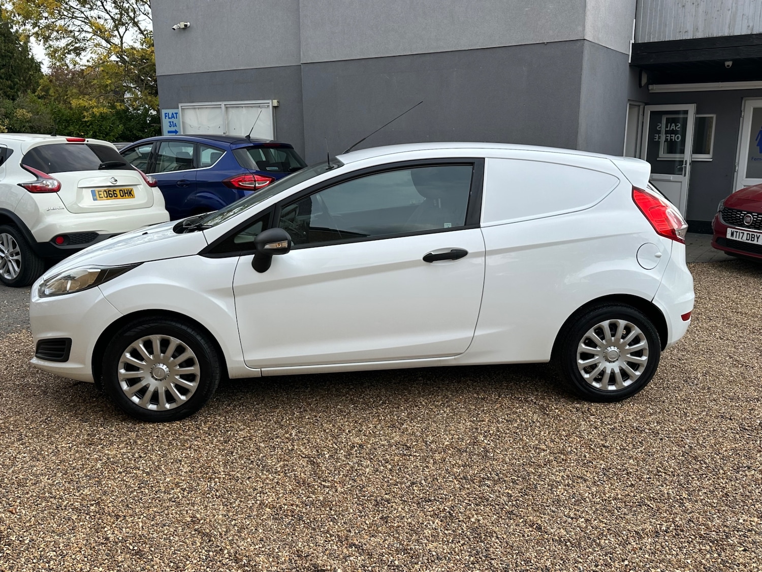 Used Ford Fiesta 2013 for sale - 76381812: Photo 4