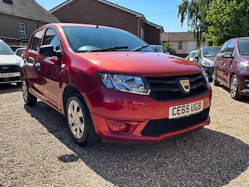 Used Dacia Sandero 2015 for sale - 79620686: Photo