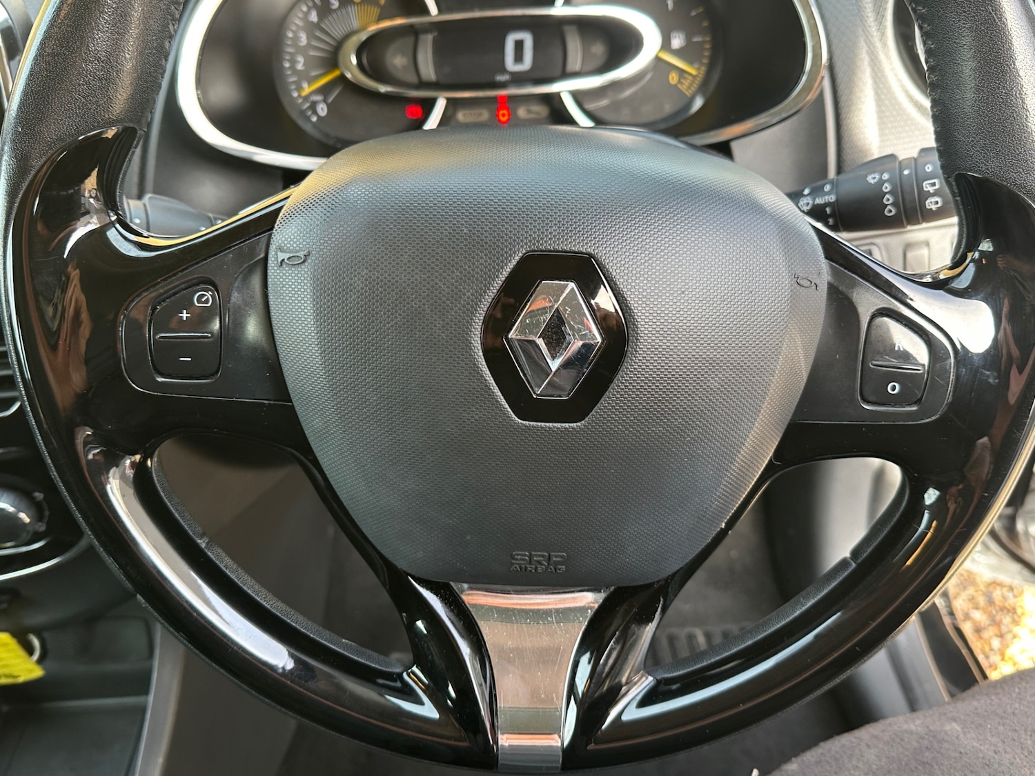 Used Renault Clio 2014 for sale - 77582401: Photo 11