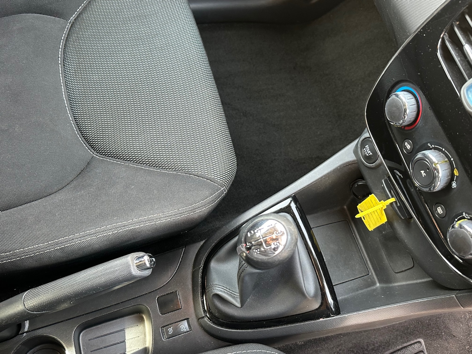 Used Renault Clio 2014 for sale - 77582401: Photo 15