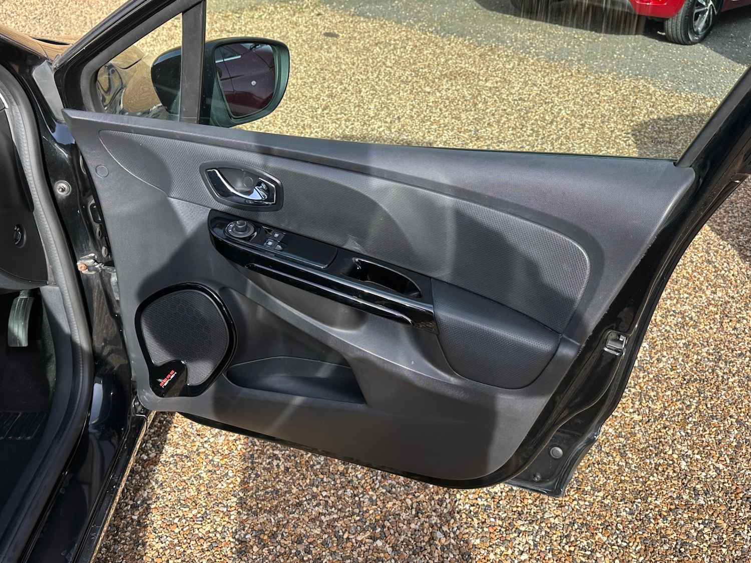 Used Renault Clio 2014 for sale - 77582401: Photo 8