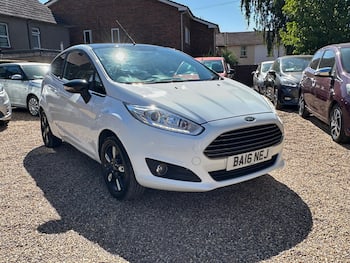 Used Ford Fiesta 2016 for sale - 79628279: Photo