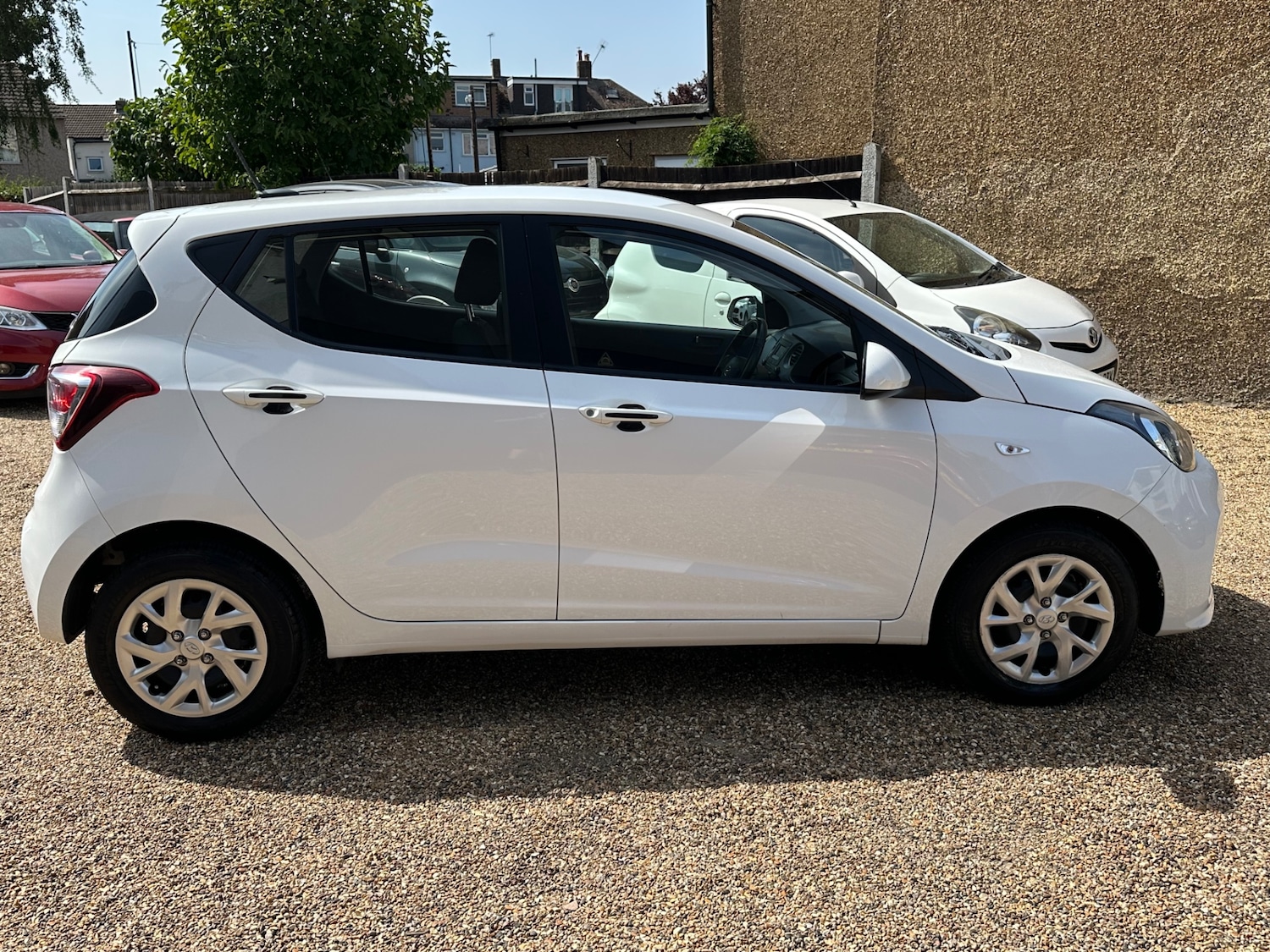 Used Hyundai i10 2018 for sale - 77393631: Photo 10