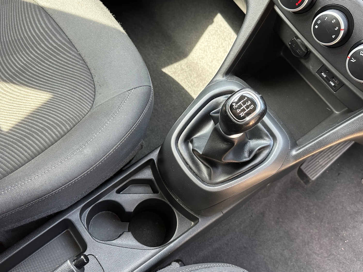 Used Hyundai i10 2018 for sale - 77393631: Photo 15