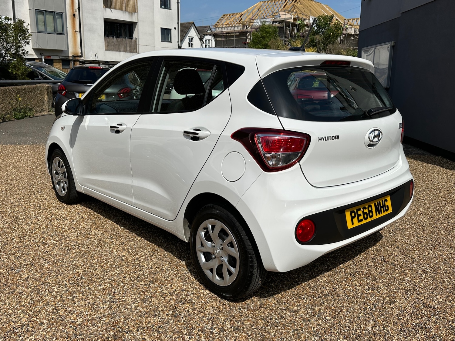 Used Hyundai i10 2018 for sale - 77393631: Photo 5