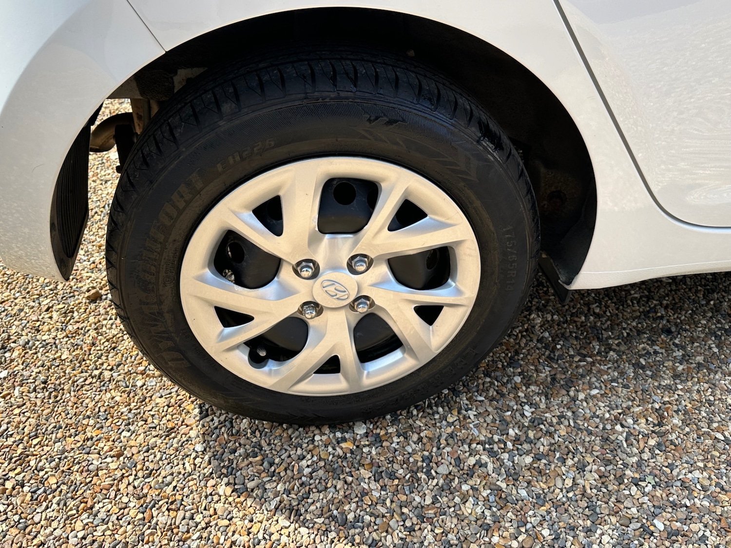 Used Hyundai i10 2018 for sale - 77393631: Photo 9