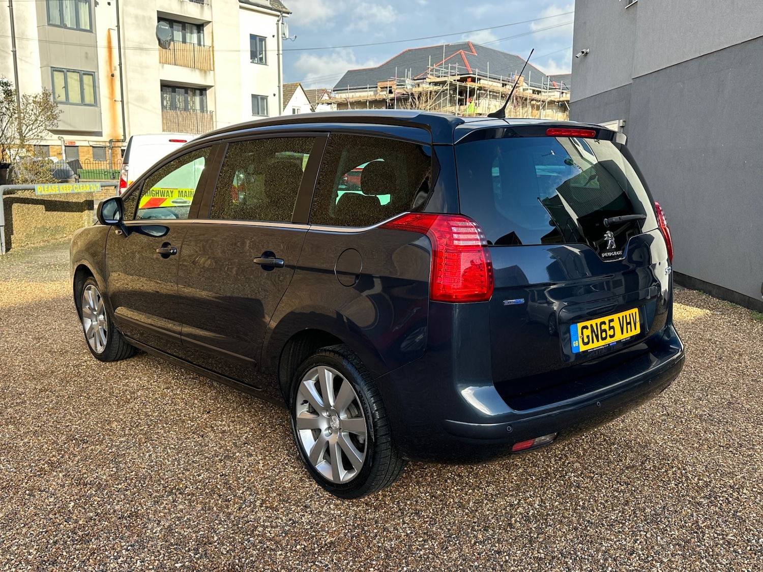 Used Peugeot 5008 2015 for sale - 77393614: Photo 5