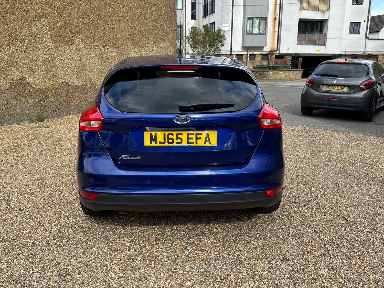 Used Ford Focus 2015 for sale - 76037286: Photo 4